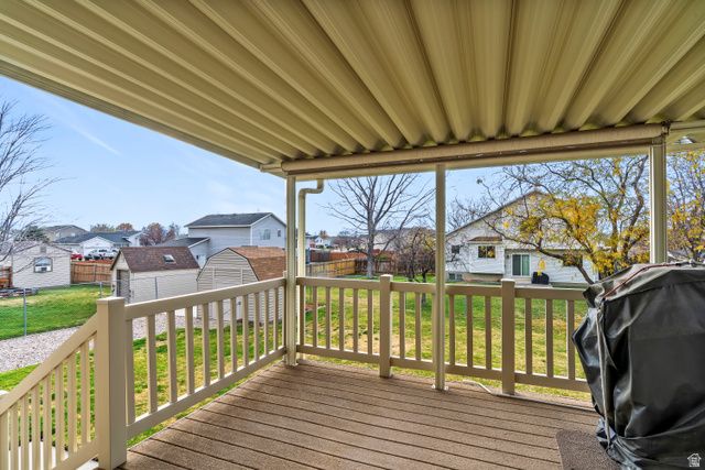 2477 N 1050 W, Clinton, UT 84015