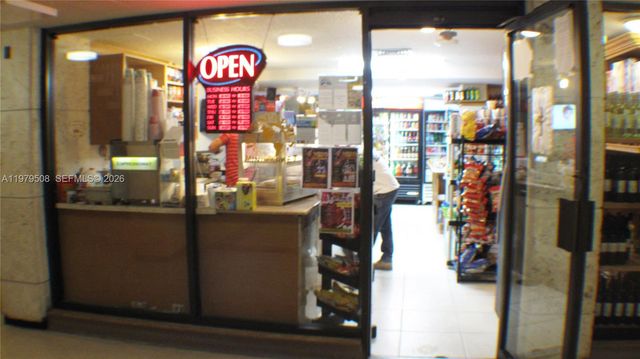 1965 S Ocean Dr 5Q, Hallandale Beach, FL 33009