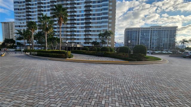 1965 S Ocean Dr 5Q, Hallandale Beach, FL 33009