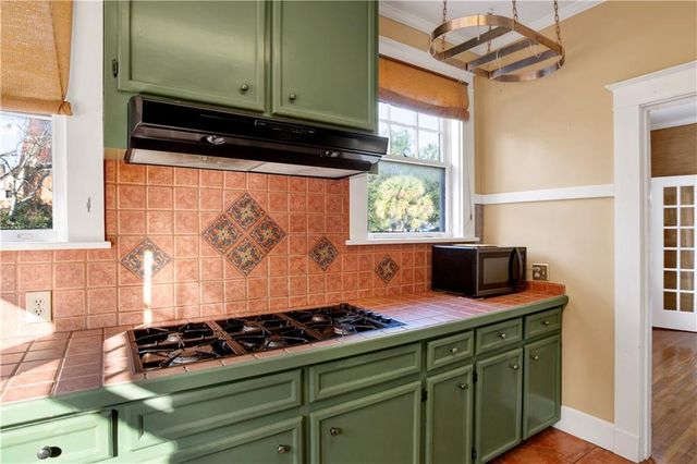 4 Demouy Avenue, Mobile, AL 36606