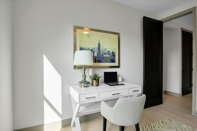 4235 S Champlain Avenue 1N, Chicago, IL 60653