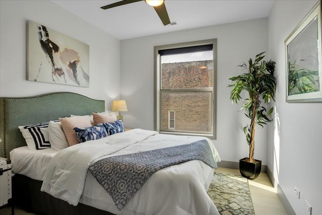 4235 S Champlain Avenue 1N, Chicago, IL 60653