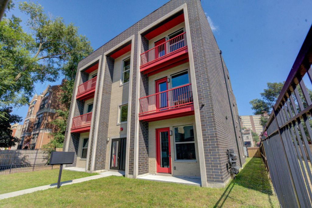 4235 S Champlain Avenue 1N, Chicago, IL 60653