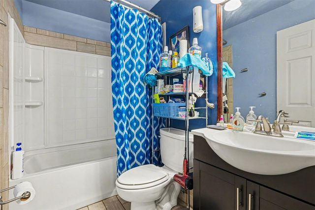 1464 BLUFF LOOP, Dundee, FL 33838