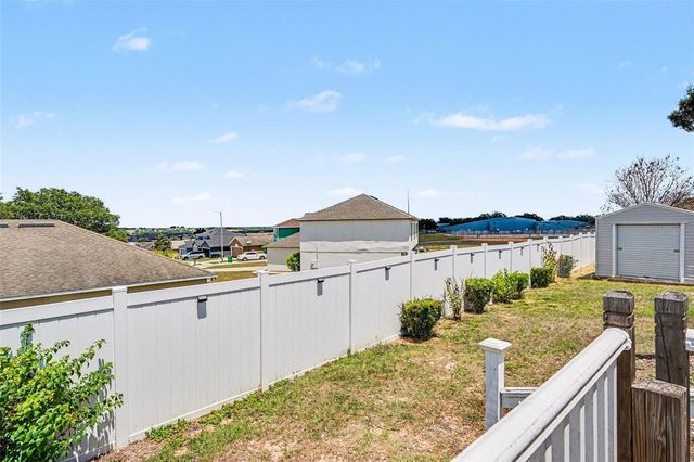 1464 BLUFF LOOP, Dundee, FL 33838