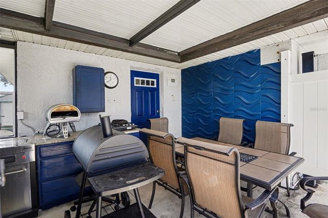 1464 BLUFF LOOP, Dundee, FL 33838