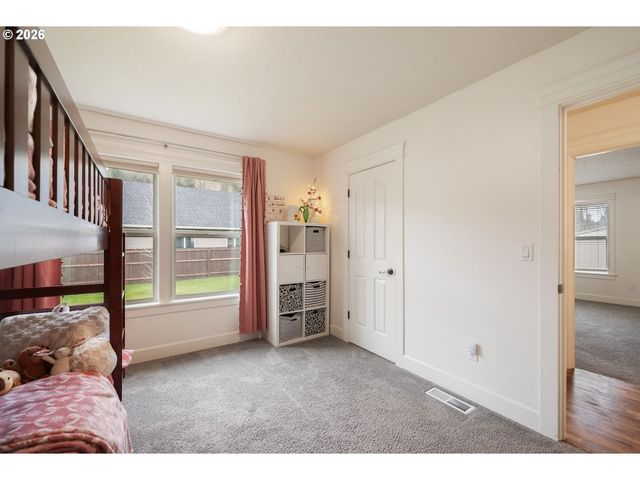 270 RAINBOW Way, Kelso, WA 98626