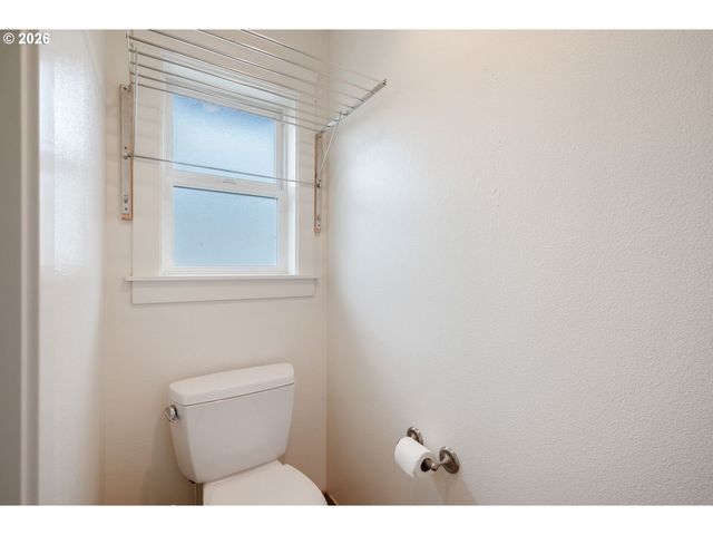 270 RAINBOW Way, Kelso, WA 98626