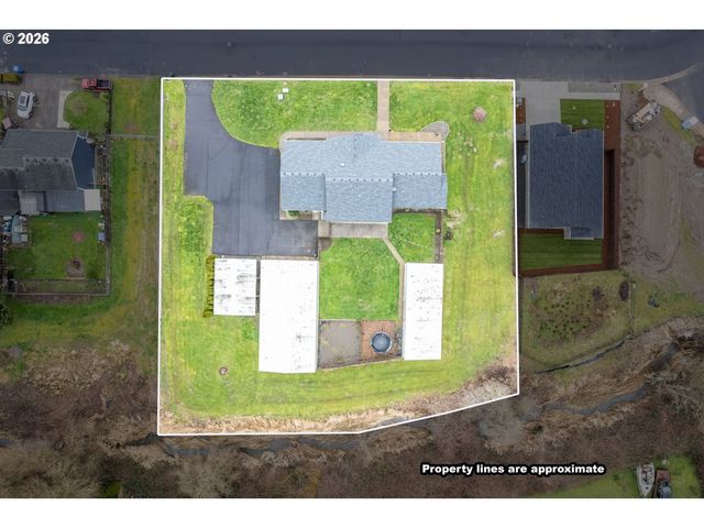 270 RAINBOW Way, Kelso, WA 98626