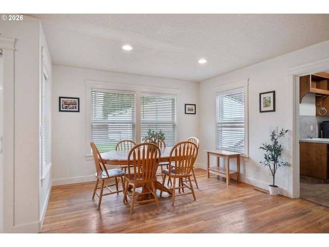 270 RAINBOW Way, Kelso, WA 98626