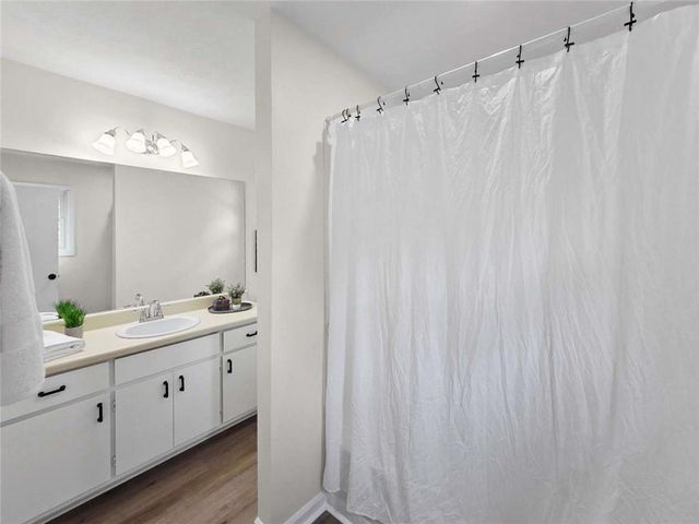 2810 Creekwood Lane, Lawrenceville, GA 30044