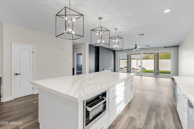 1644 E CIELO GRANDE Avenue, Phoenix, AZ 85024