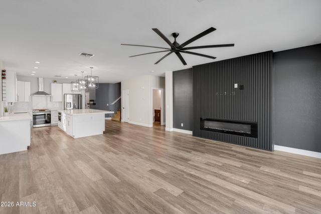 1644 E CIELO GRANDE Avenue, Phoenix, AZ 85024