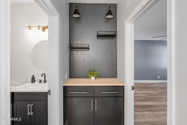 1644 E CIELO GRANDE Avenue, Phoenix, AZ 85024