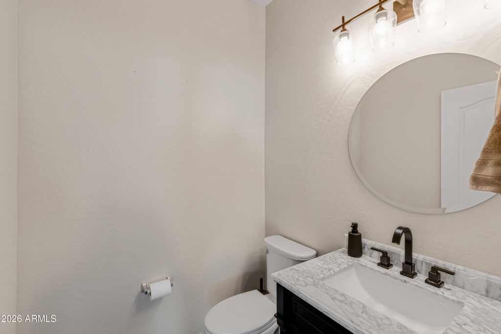 Image 22 of property listing at 1644 E CIELO GRANDE Avenue, Phoenix, AZ 85024