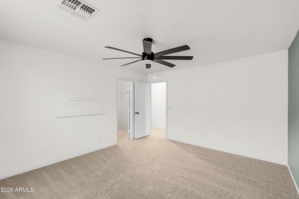 Image 38 of property listing at 1644 E CIELO GRANDE Avenue, Phoenix, AZ 85024