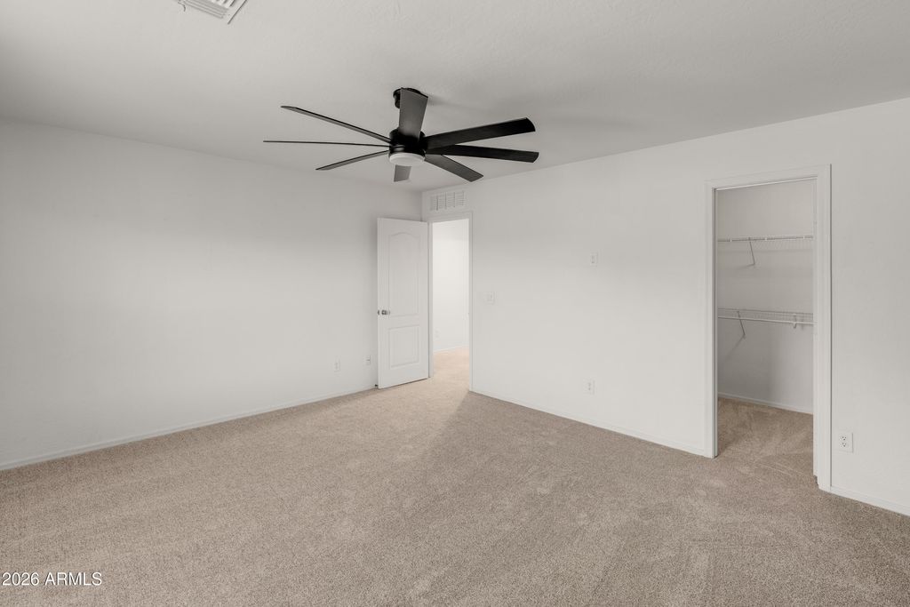 Image 40 of property listing at 1644 E CIELO GRANDE Avenue, Phoenix, AZ 85024