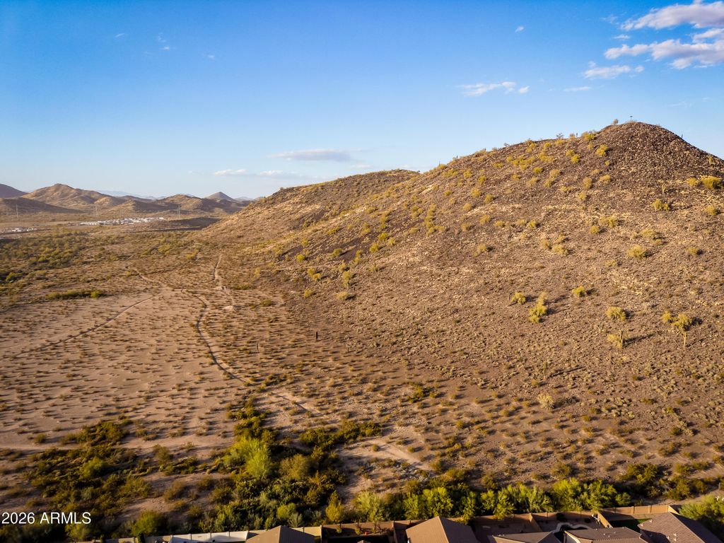 Image 50 of property listing at 1644 E CIELO GRANDE Avenue, Phoenix, AZ 85024