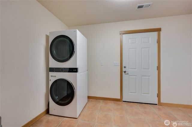 8993 SW Lake Flora Road, Port Orchard, WA 98367