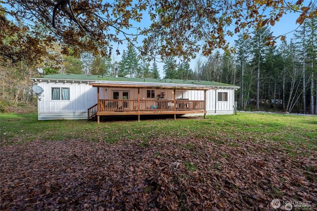 8993 SW Lake Flora Road, Port Orchard, WA 98367