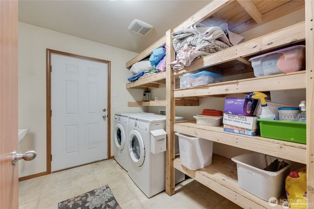 8993 SW Lake Flora Road, Port Orchard, WA 98367