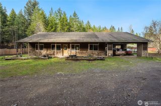 8993 SW Lake Flora Road, Port Orchard, WA 98367