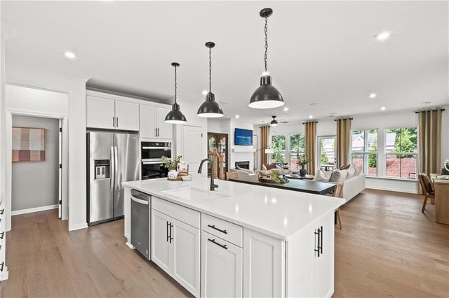 5620 Tillman Way, Powder Springs, GA 30127