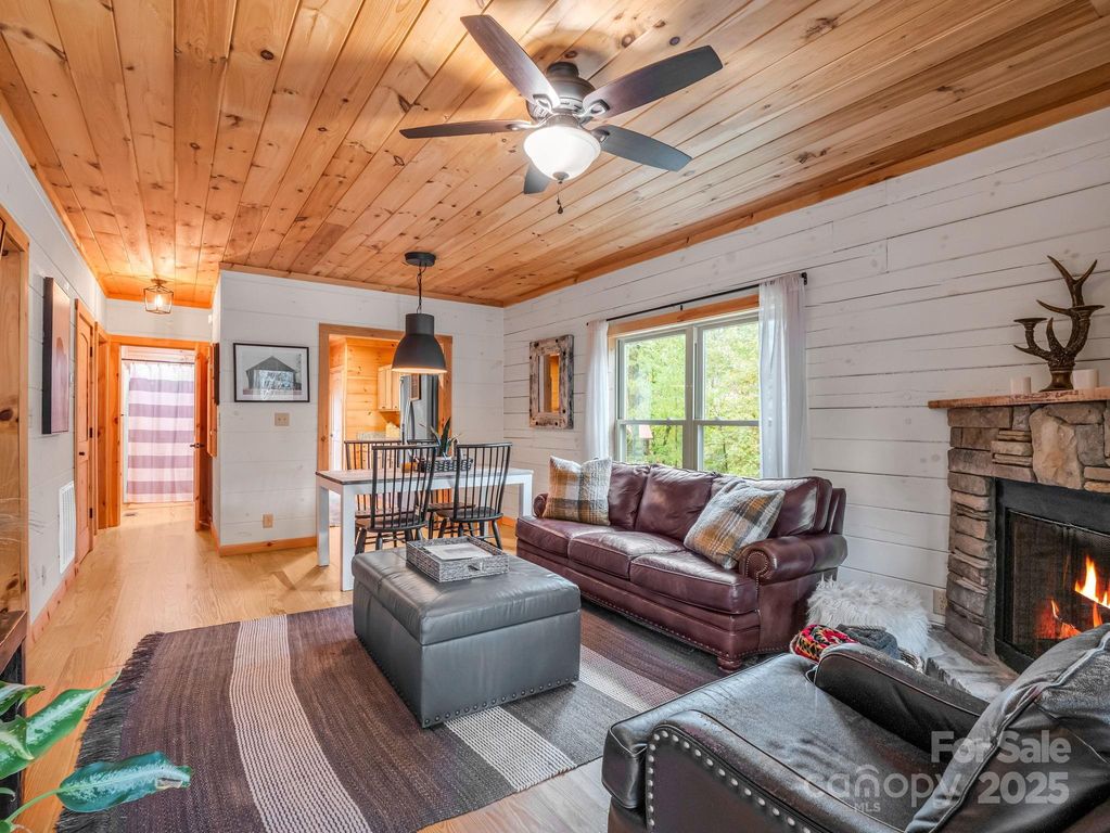174 Doves Way, Lake Lure, NC 28746