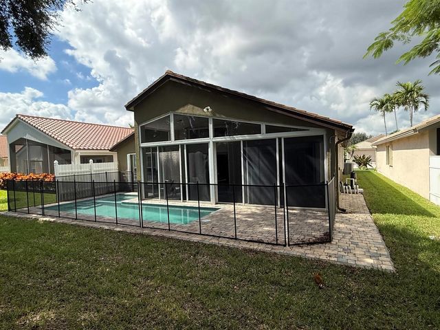 5730 Royal Club Drive, Boynton Beach, FL 33437