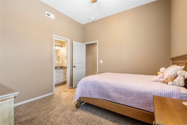 2237 W Concord Drive, Olathe, KS 66061