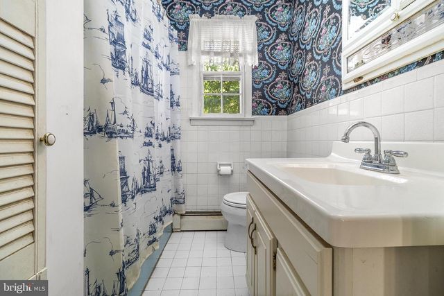 114 RIDGWAY ST, Mount Holly, NJ 08060
