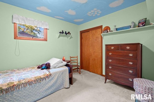9821 ROUTE 150 Route E, Coal Valley, IL 61240