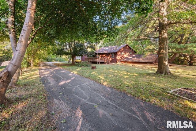9821 ROUTE 150 Route E, Coal Valley, IL 61240