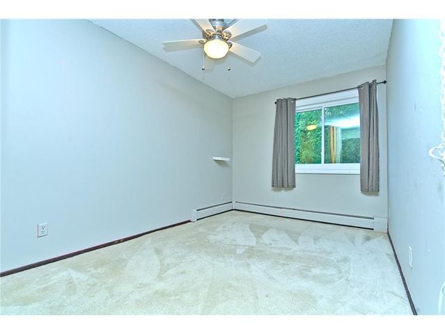 1601 N Innsbruck Dr 319, Fridley, MN 55432