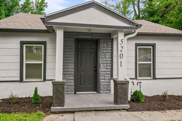 5201 NE 45th Terrace, Kansas City, MO 64117