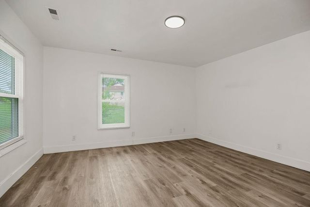 5201 NE 45th Terrace, Kansas City, MO 64117
