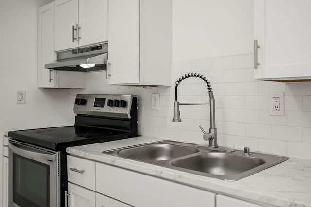 5201 NE 45th Terrace, Kansas City, MO 64117
