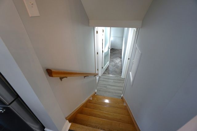 203 Valerie Court, Glenview, IL 60025