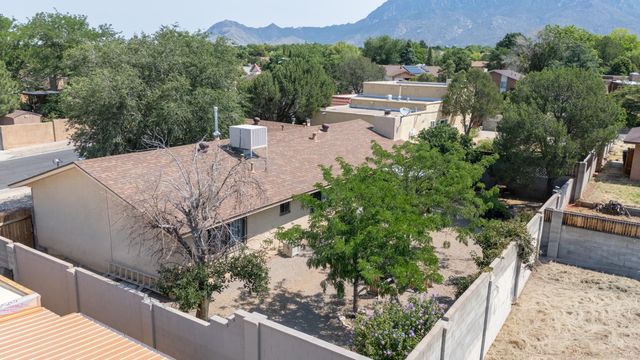 10908 Kielich Avenue NE, Albuquerque, NM 87111