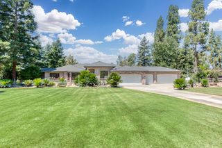 7575 N Highland Avenue, Clovis, CA 93619