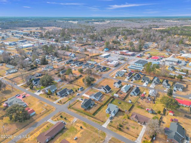 404 Fifth Street, Maysville, NC 28555