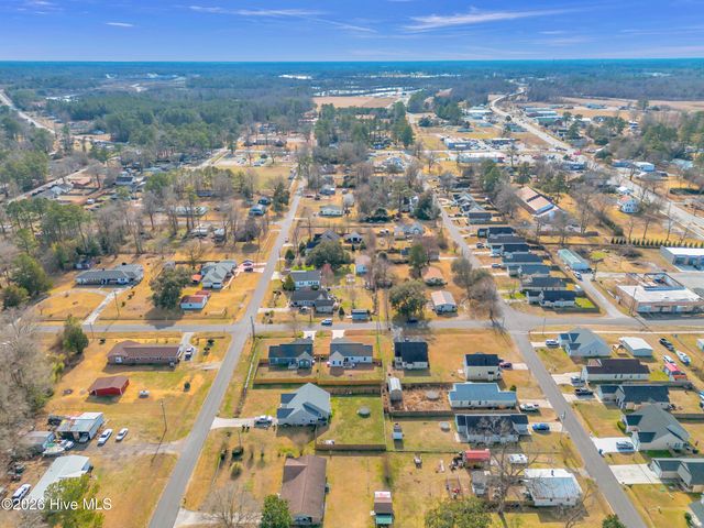 404 Fifth Street, Maysville, NC 28555