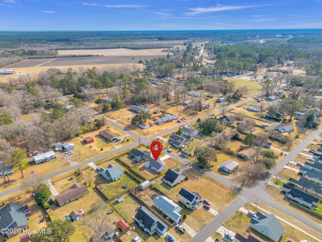 404 Fifth Street, Maysville, NC 28555