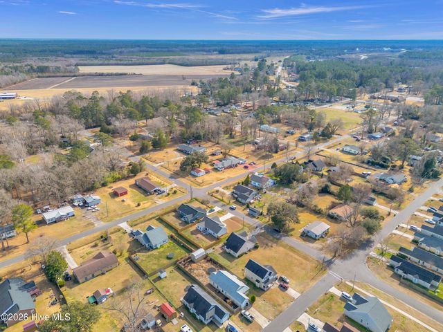 404 Fifth Street, Maysville, NC 28555