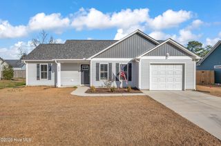 404 Fifth Street, Maysville, NC 28555