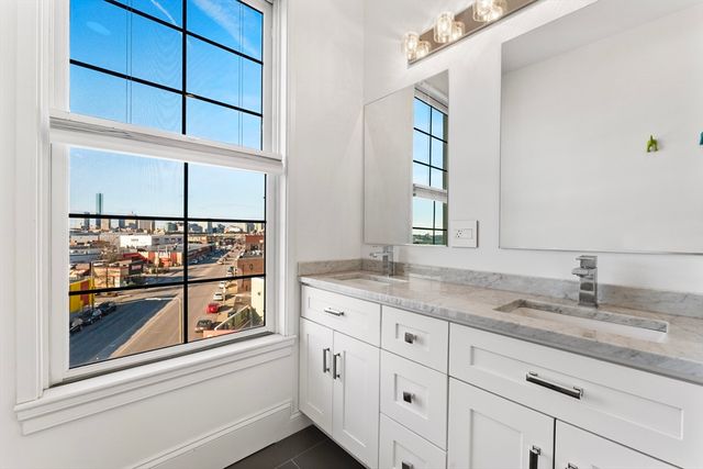 99 D St PH, Boston, MA 02127