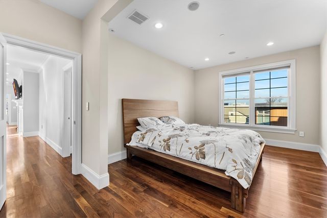 99 D St PH, Boston, MA 02127