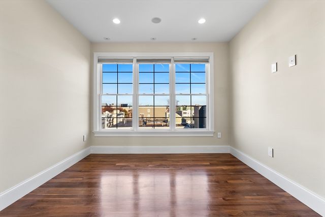 99 D St PH, Boston, MA 02127
