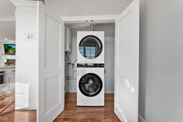 99 D St PH, Boston, MA 02127