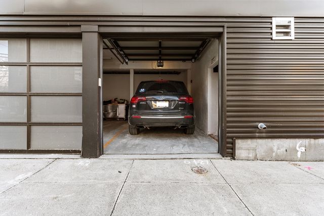 99 D St PH, Boston, MA 02127